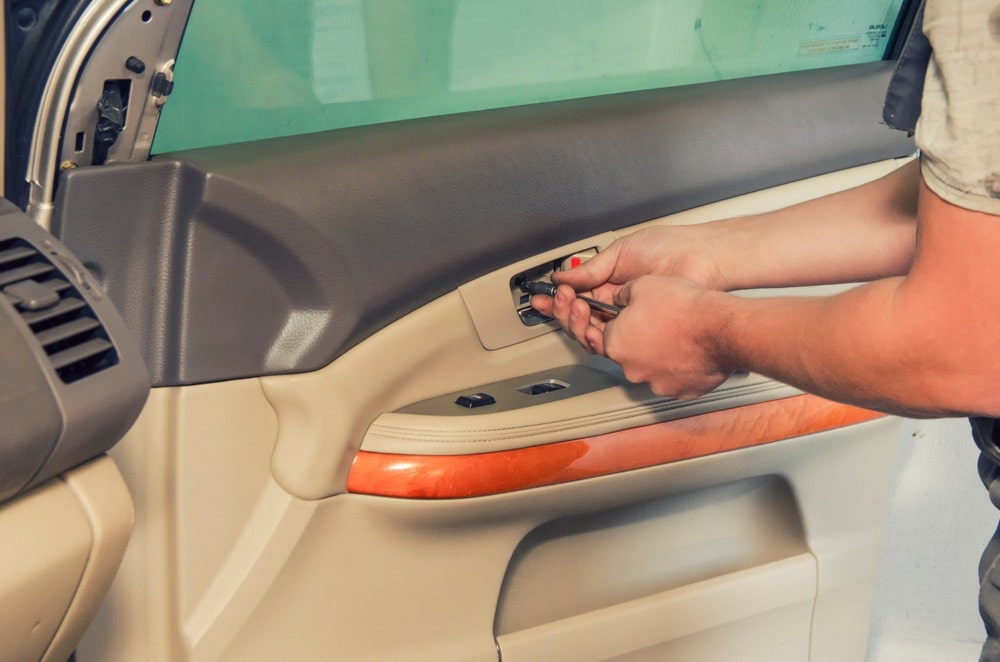  Choosing a car locksmith in Dubai