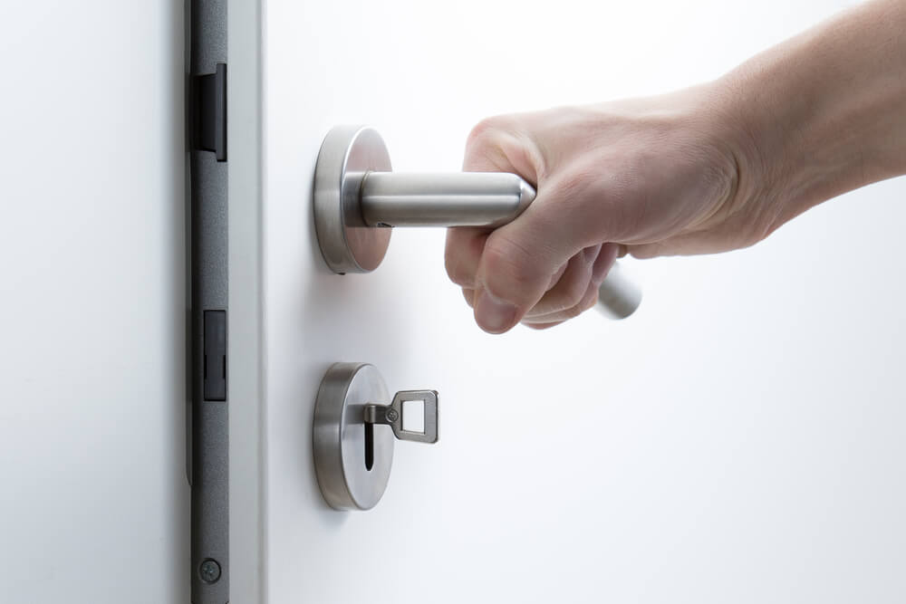Locksmith Guide For Airbnb Dubai Door Lock