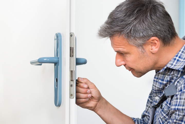 Locked Out of Your Home? A Step-by-Step Guide By Locksmiths in Dubai